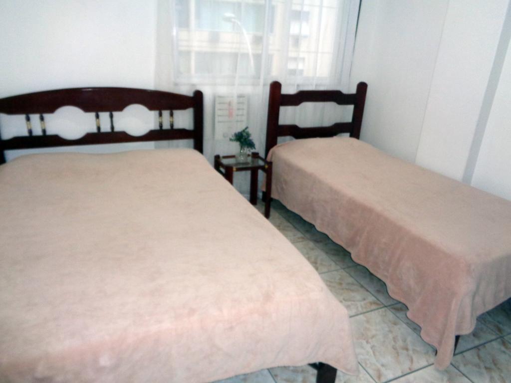 Lindo E Barato, Av Copacabana 479/301 Apartment *
