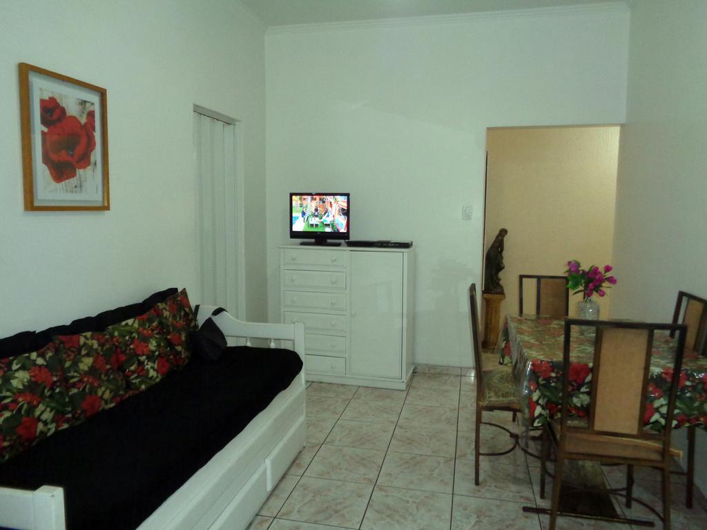 Lindo E Barato, Av Copacabana 479/301 Apartment