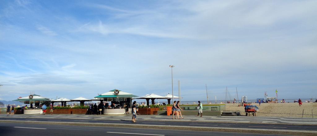 Lindo E Barato, Av Copacabana 479/301 公寓