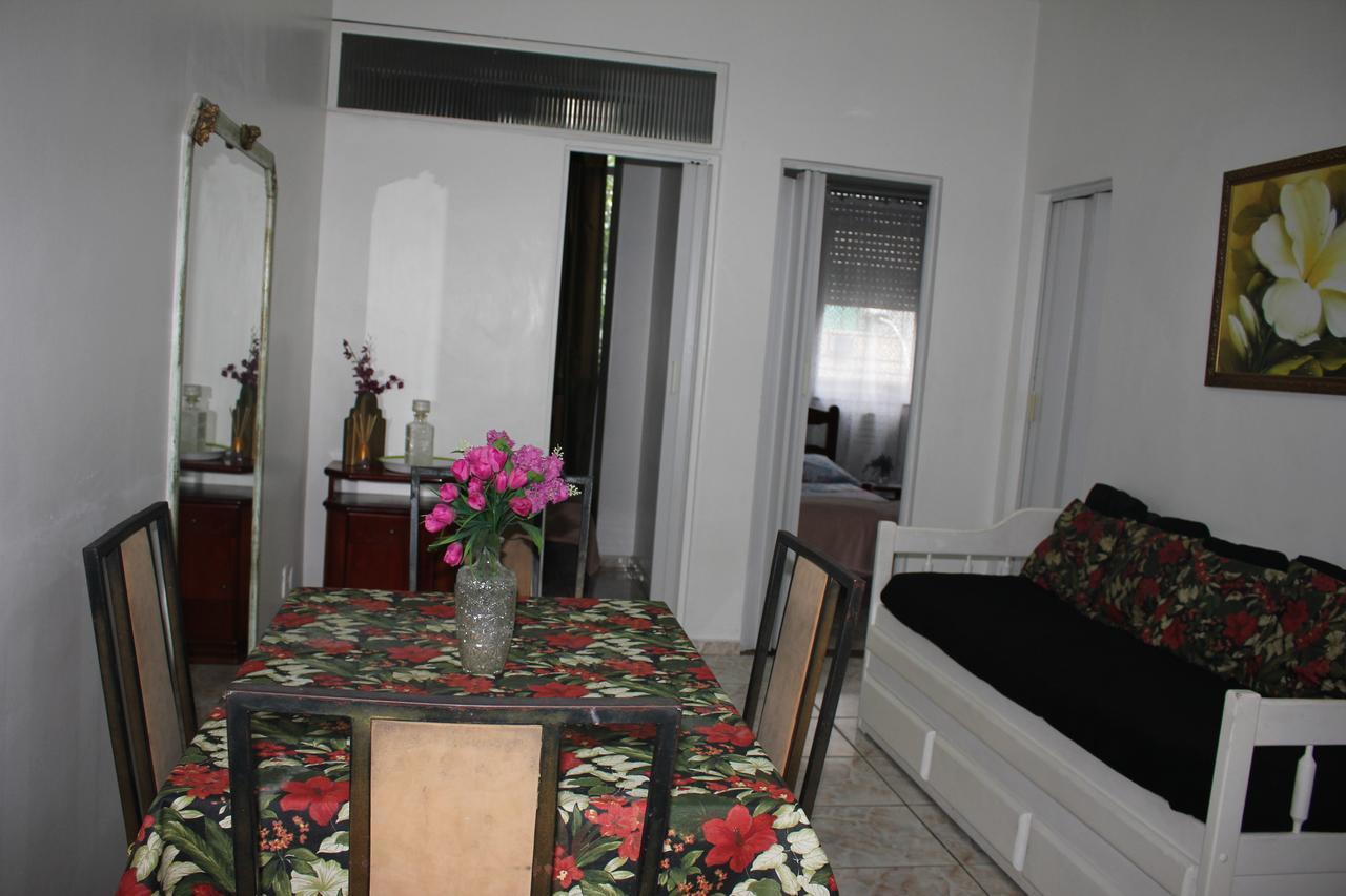 Lindo E Barato, Av Copacabana 479/301 Apartment *